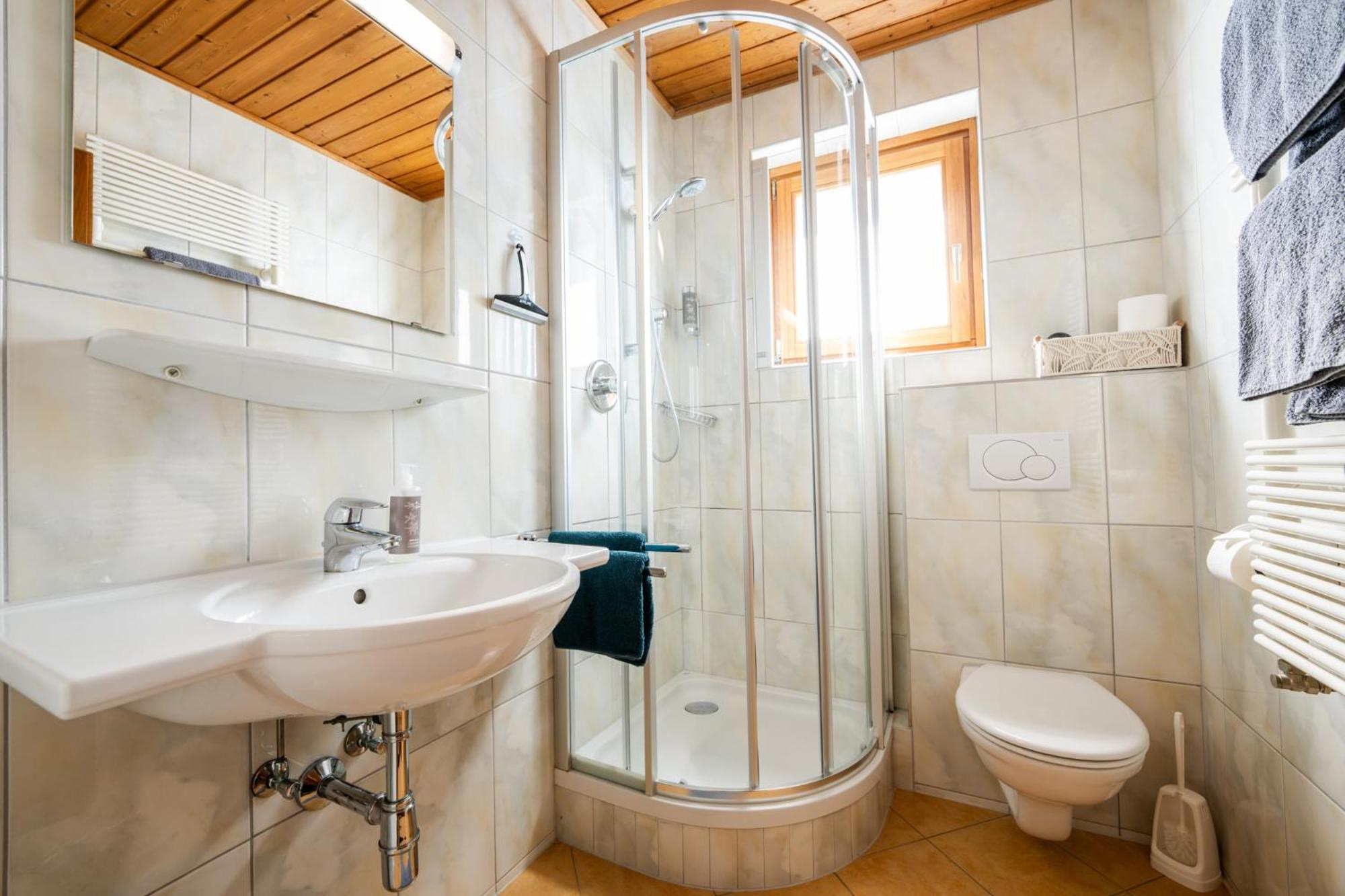 Oberlehenhof Villa Kaprun Værelse billede